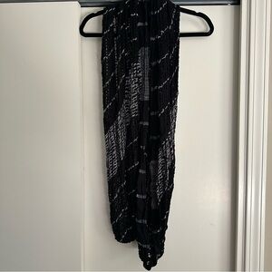 Simply Vera Wang Women’s Black/Gray/White Knit Infinity Scarf